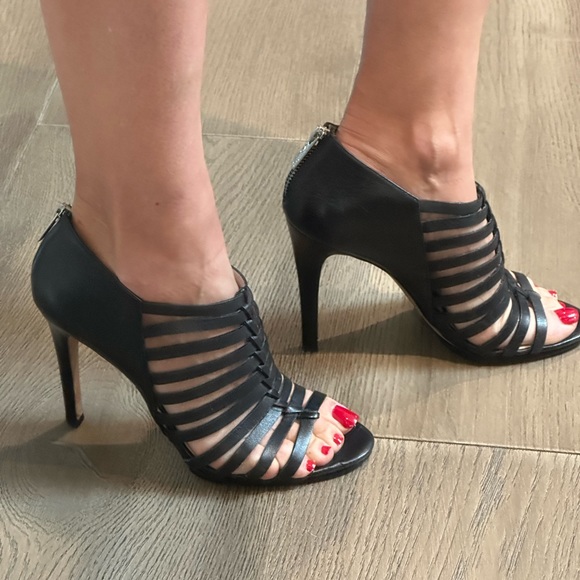 Michael Kors leather heel sandals - Picture 3 of 10